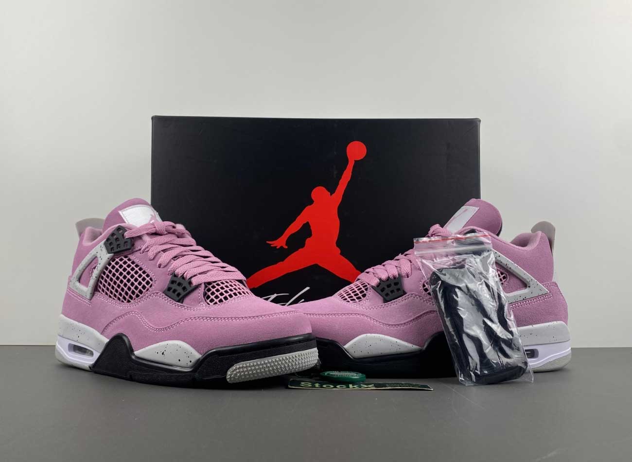 Air Jordan 4 WMNS “Orchid” AQ9129-501